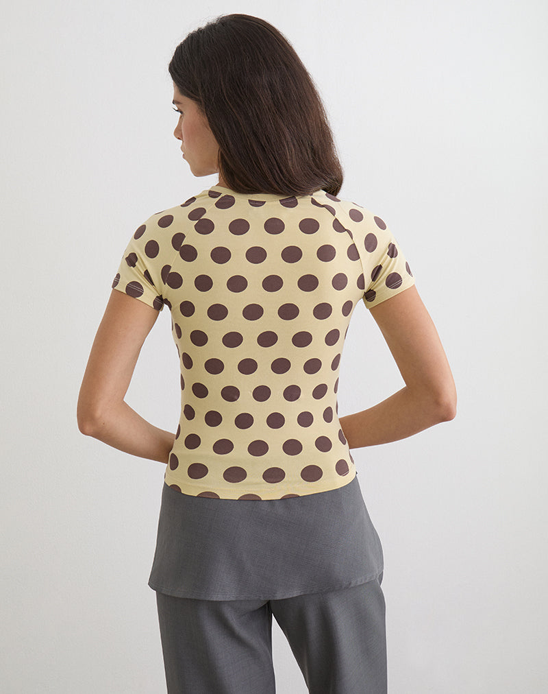 Women's Fitted Tee with Crew Neckline in Brown for Everyday Wear