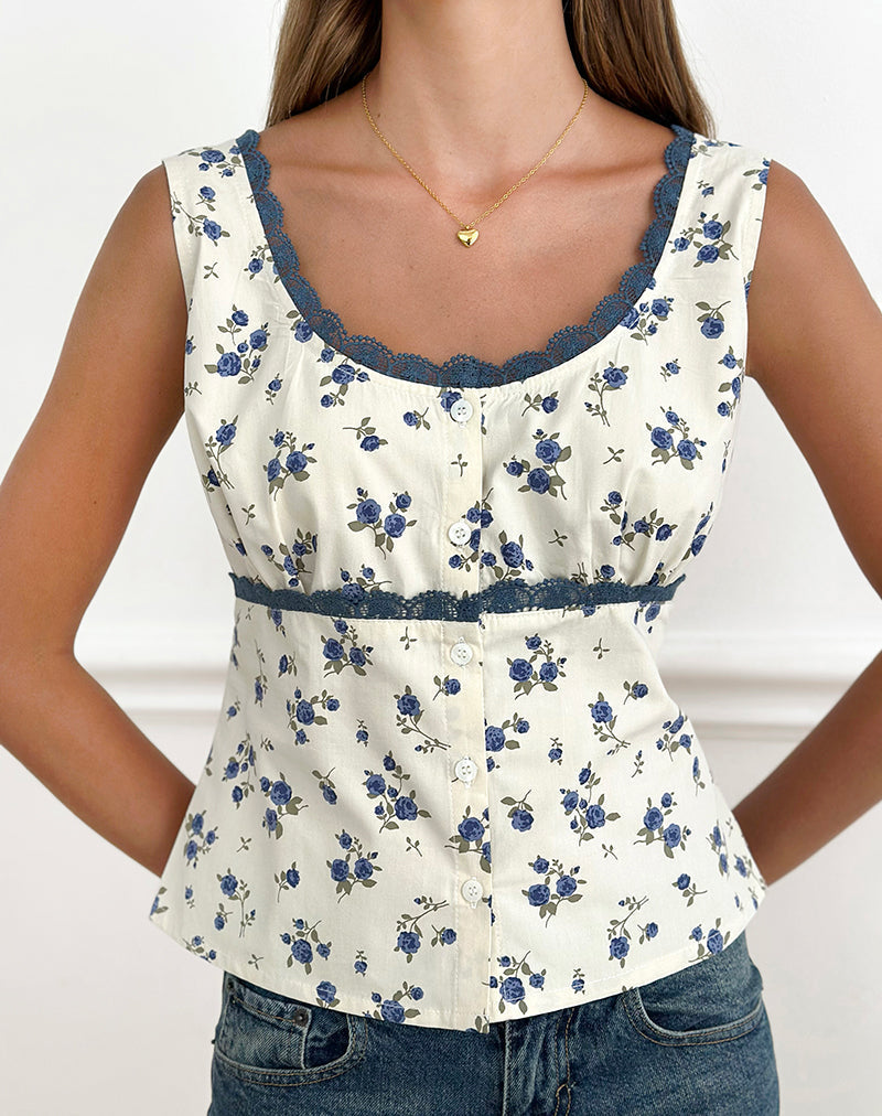 Women's Fashion Top in N Flattering Fit for Everyday Wear