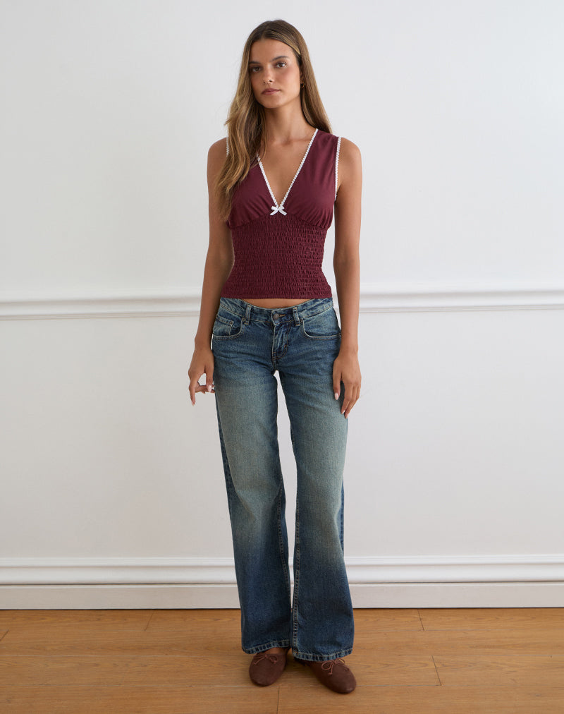 Women's Fashion Top with V-Neckline in White for Everyday Wear