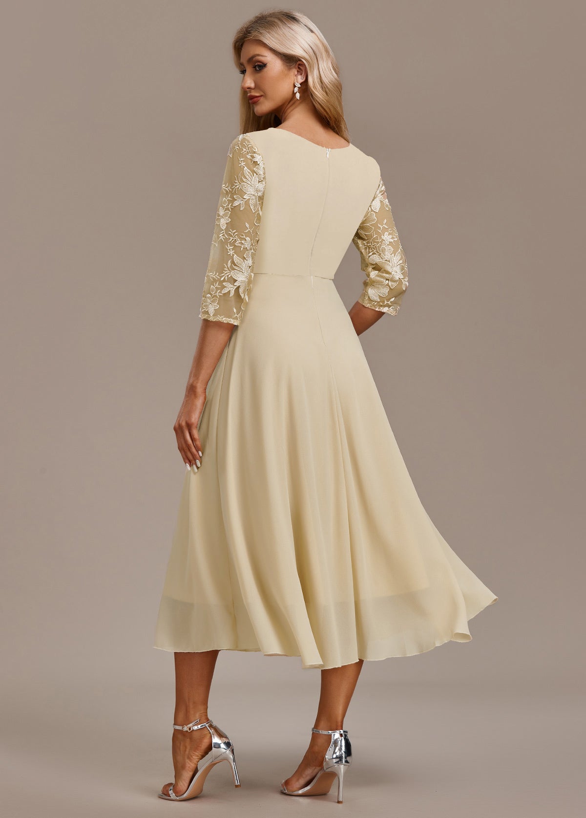 Women's Floral Flowy Midi Dress in Floral for Date Night
