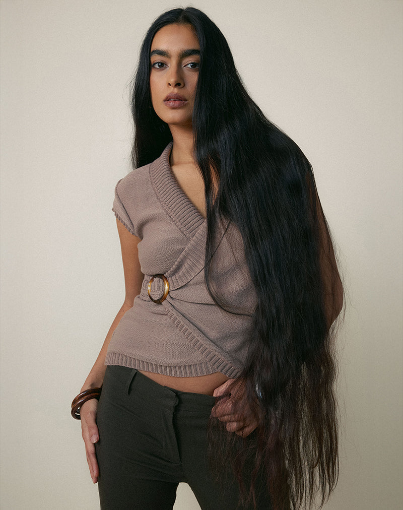 Women's Knit Fashion Top with V-Neckline for Everyday Wear