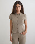 Women's Button-Up Blous Flattering Fit for Everyday Wear