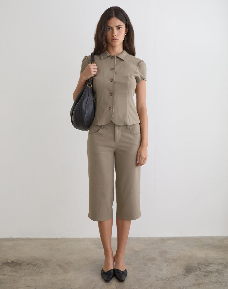 Women's Button-Up Blous Flattering Fit for Everyday Wear