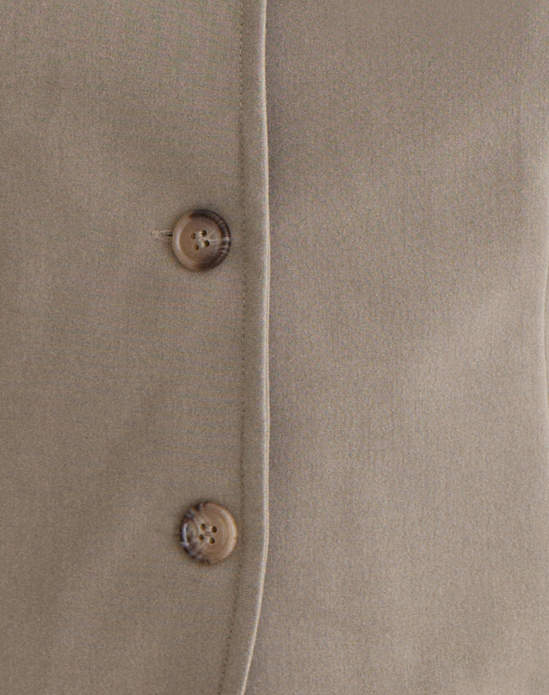 Women's Button-Up Blous Flattering Fit for Everyday Wear