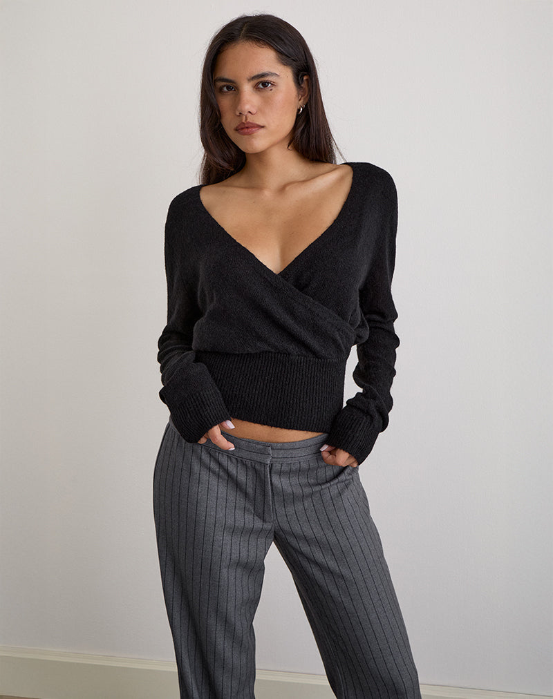 Women's Knit Long Sleeve Top with V-Neckline in Black for Everyday Wear