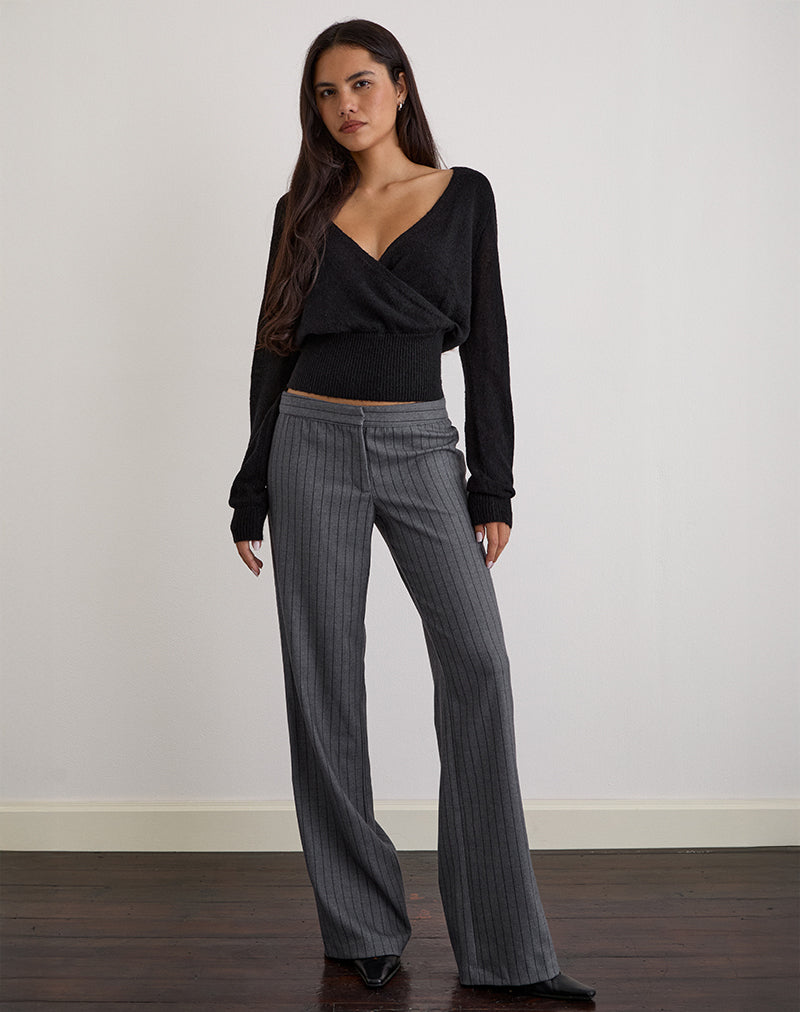 Women's Knit Long Sleeve Top with V-Neckline in Black for Everyday Wear