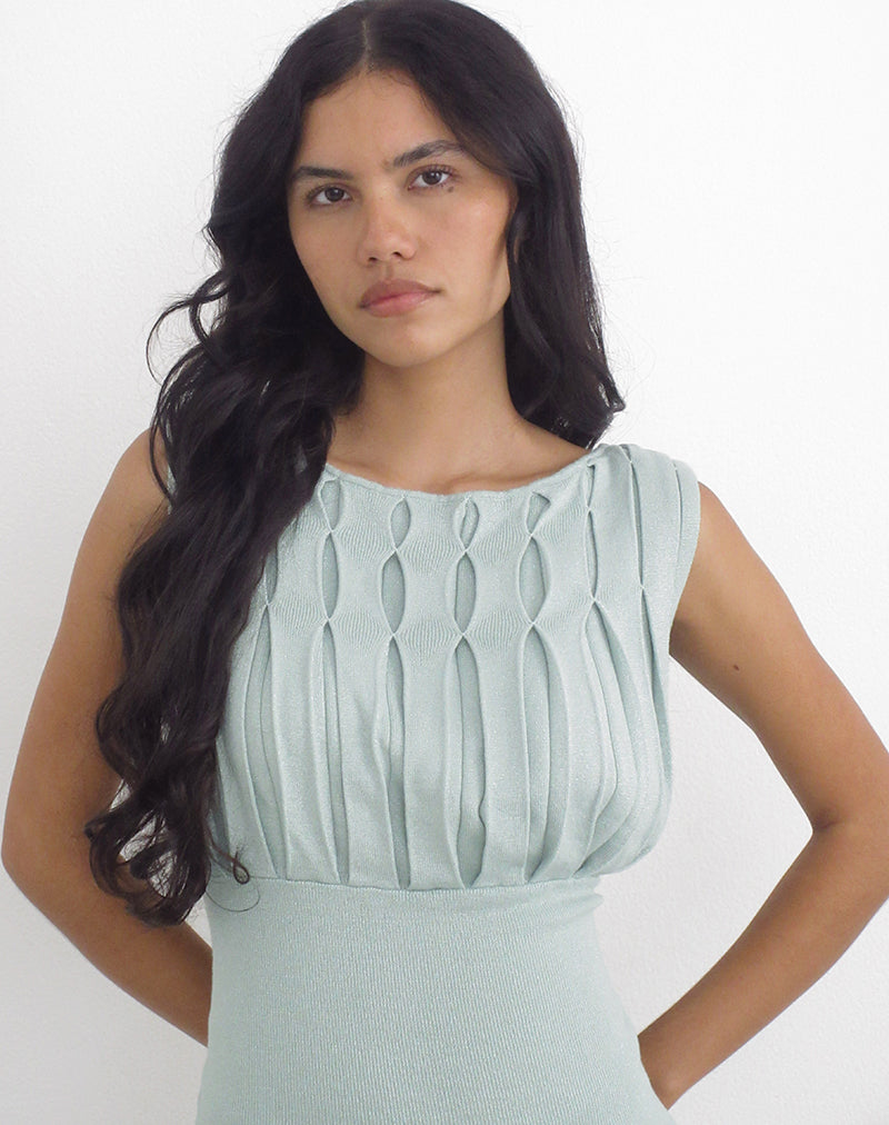 Women's Fashion Top in Green Flattering Fit for Everyday Wear